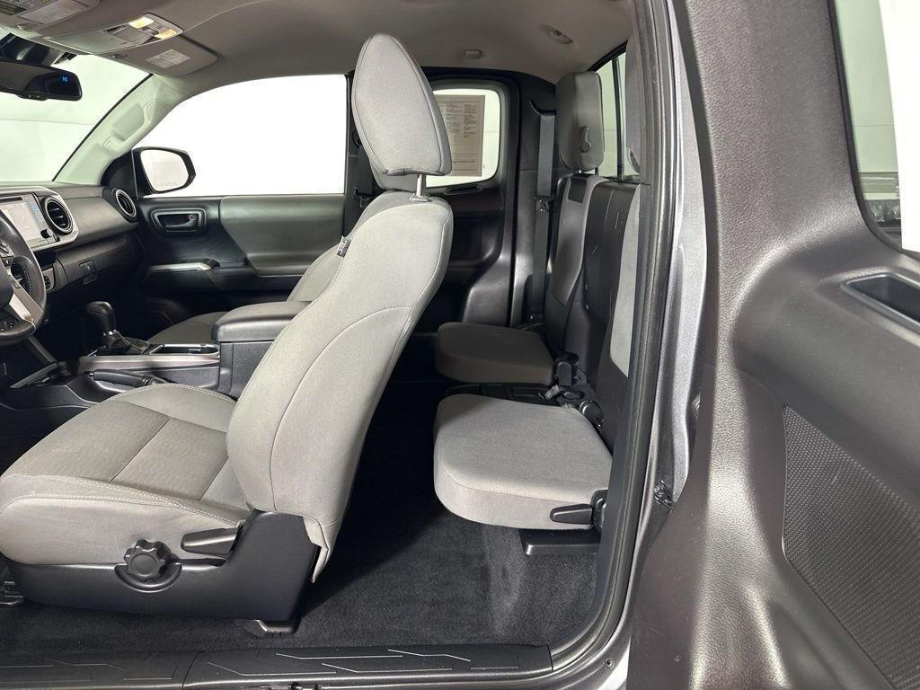 Used 2018 Magnetic Gray Metallic Toyota SR5 V6 image 15