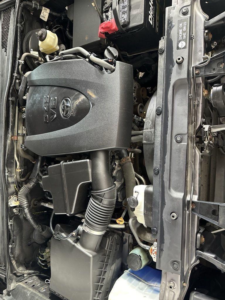 Used 2018 Magnetic Gray Metallic Toyota SR5 V6 image 16