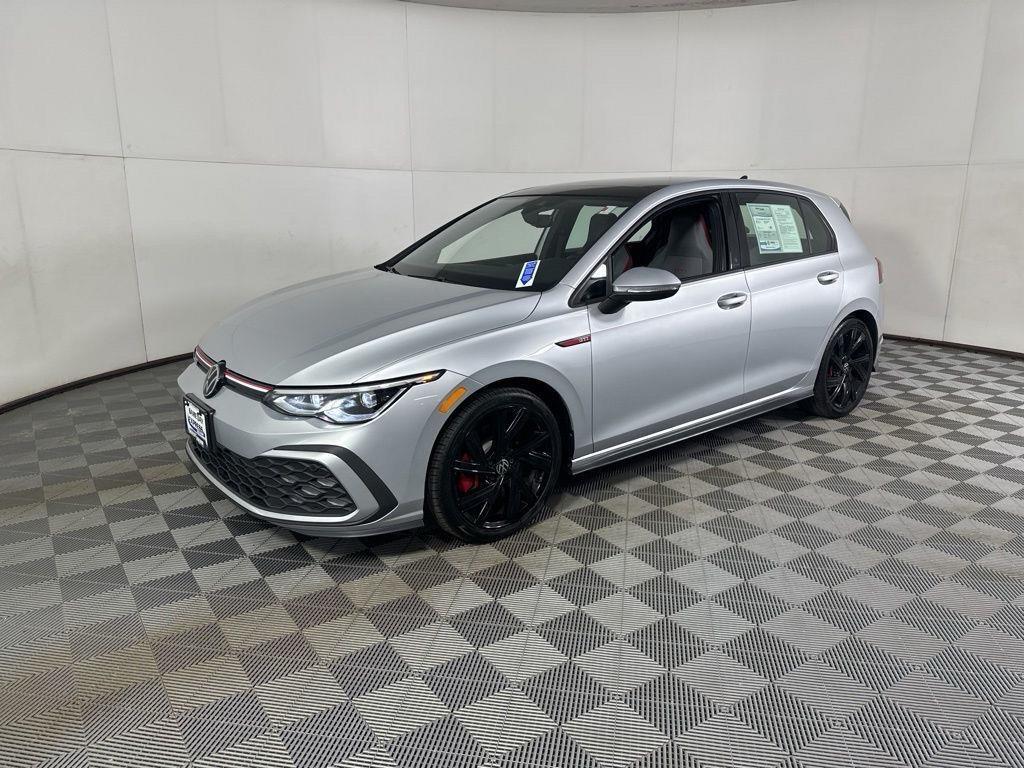 Used 2023 Moonstone Gray Volkswagen SE image 12