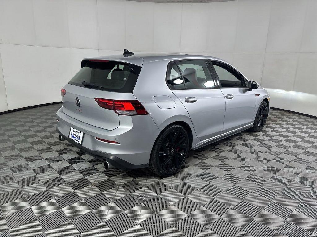 Used 2023 Moonstone Gray Volkswagen SE image 16