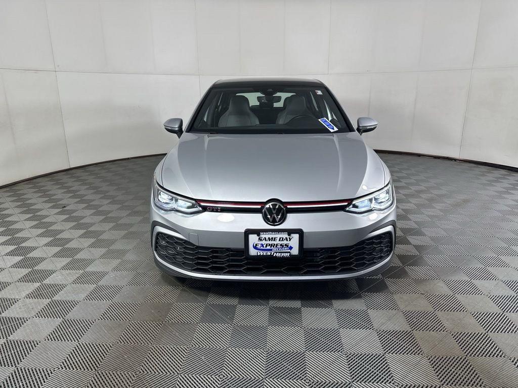 Used 2023 Moonstone Gray Volkswagen SE image 19