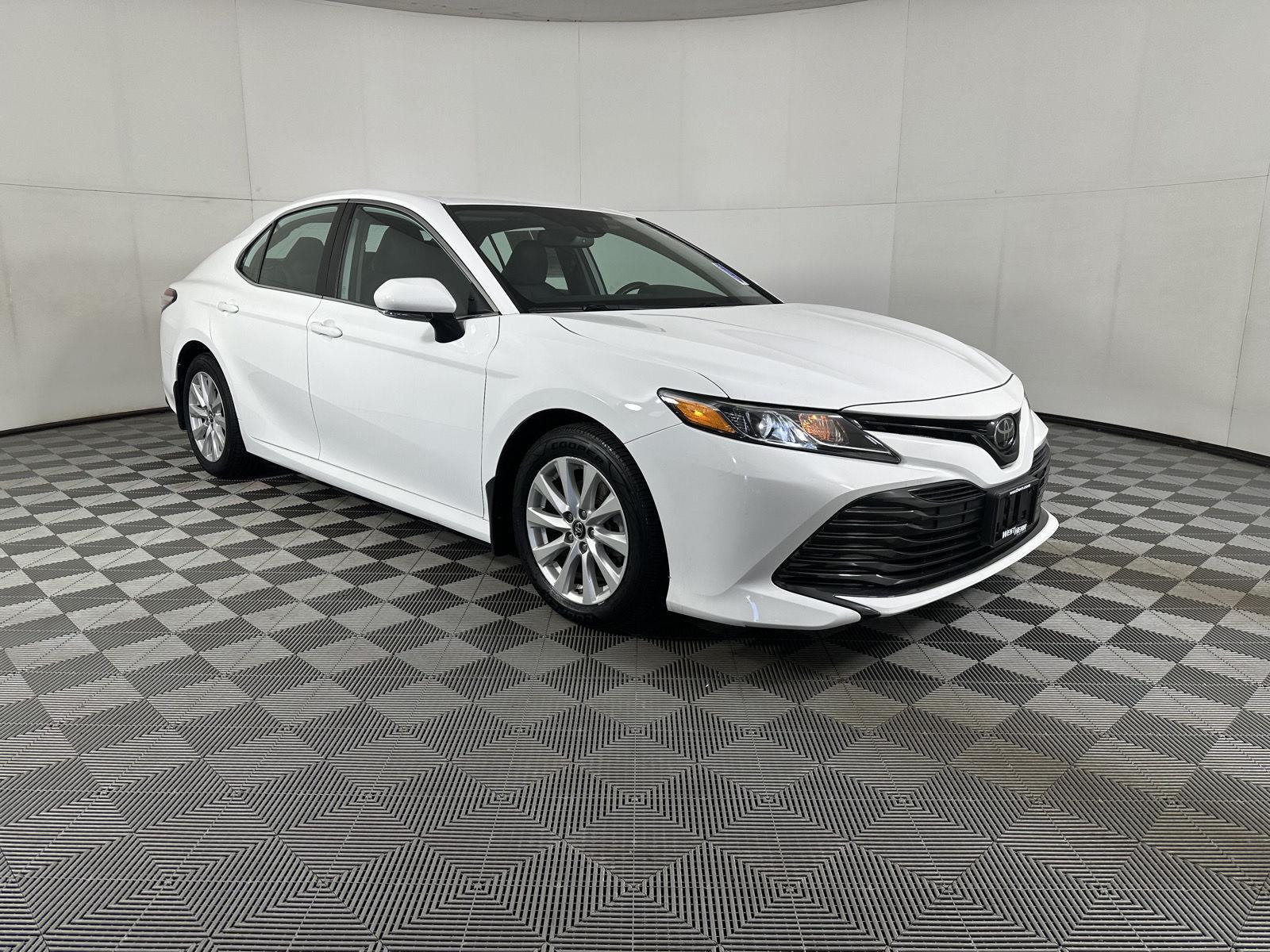 Used 2019 Super White Toyota LE image 17