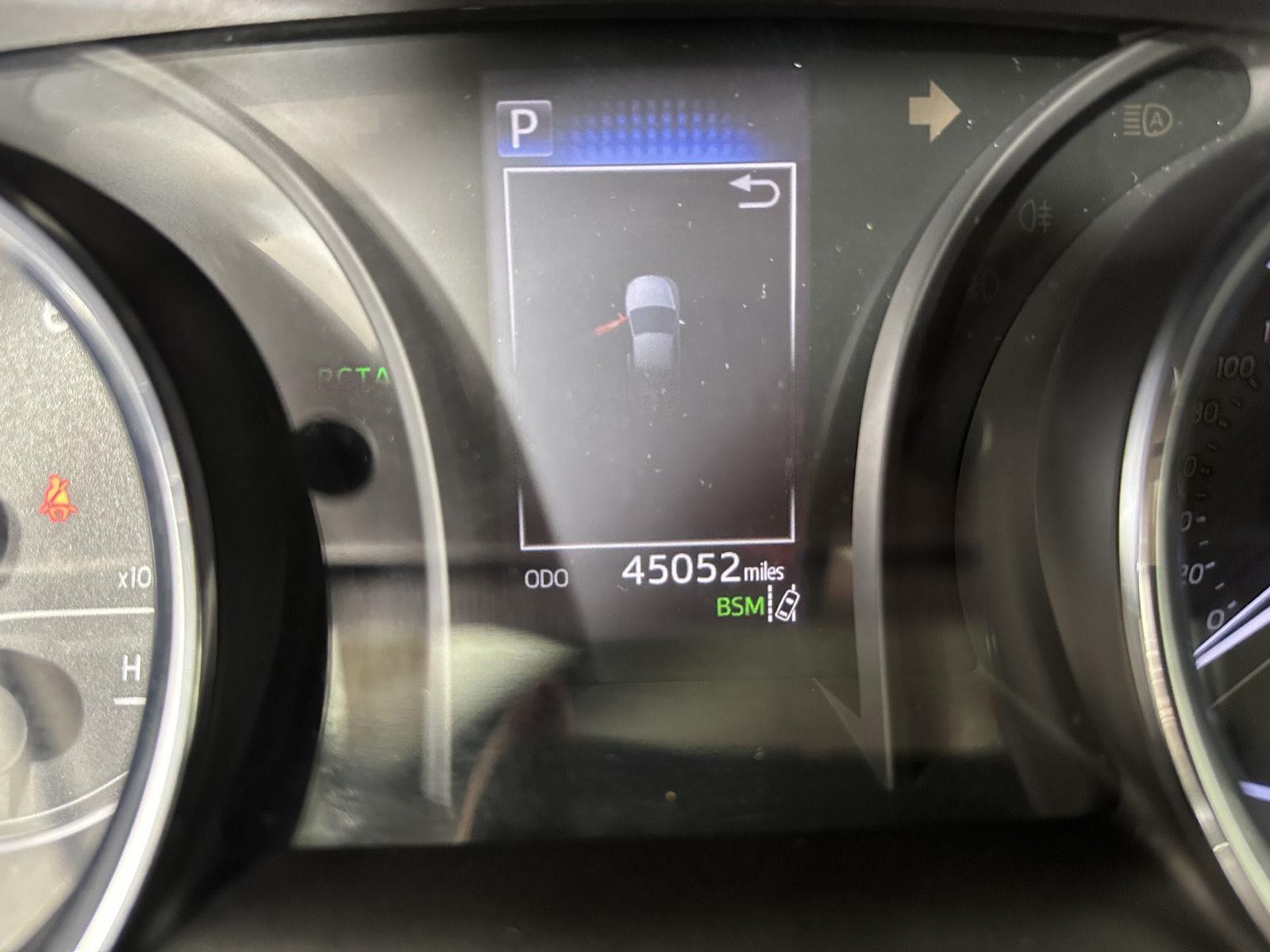 Used 2019 Super White Toyota LE image 3