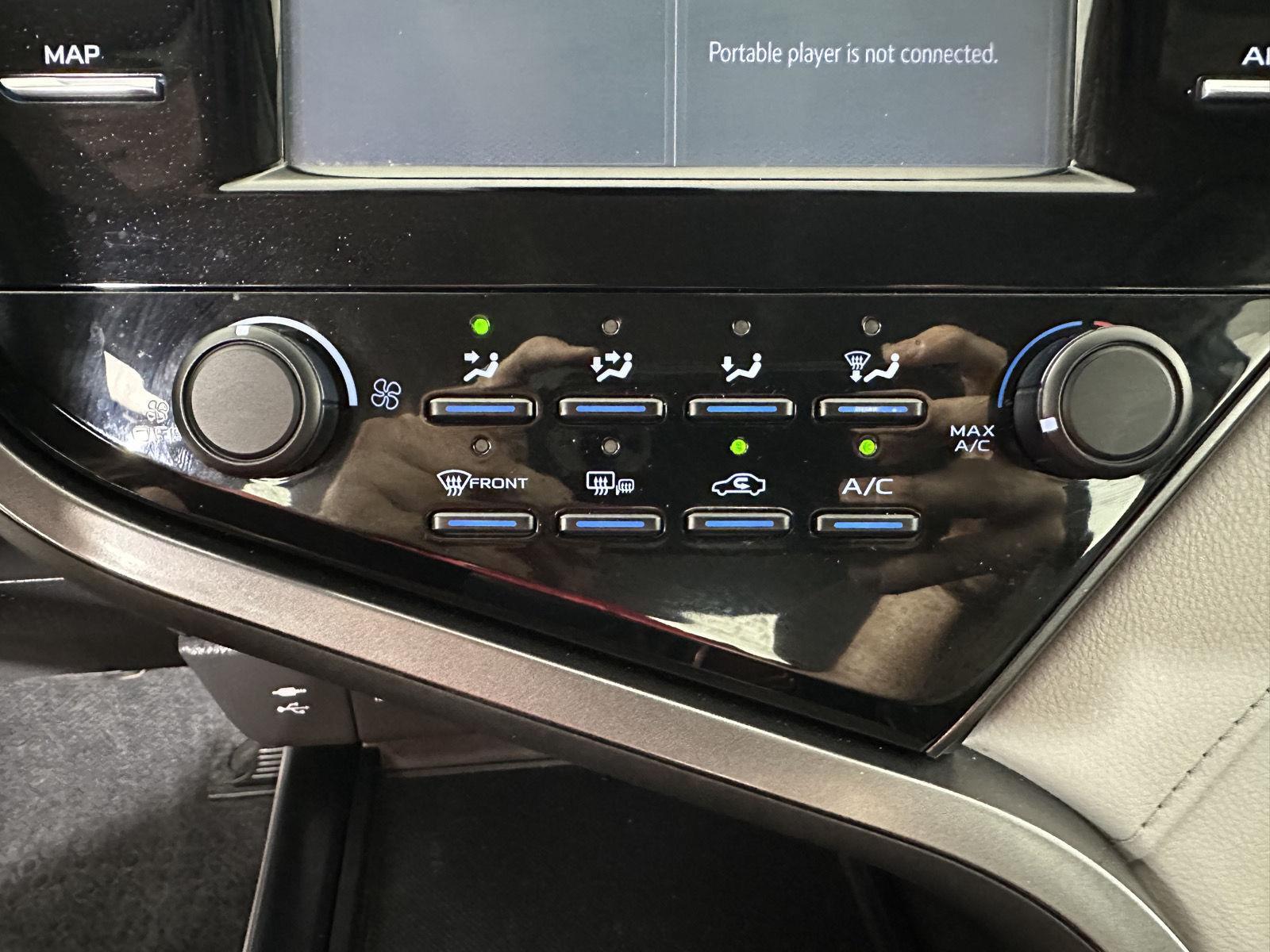 Used 2019 Super White Toyota LE image 24