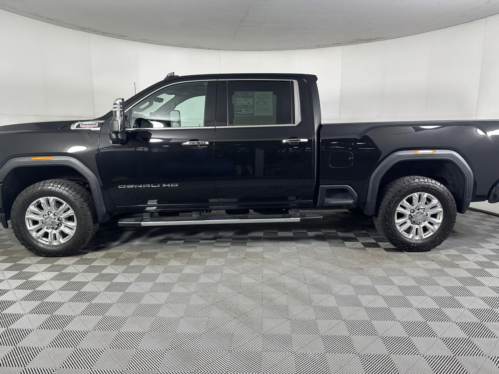 Used 2023 Ebony Twilight Metallic GMC Denali image 11