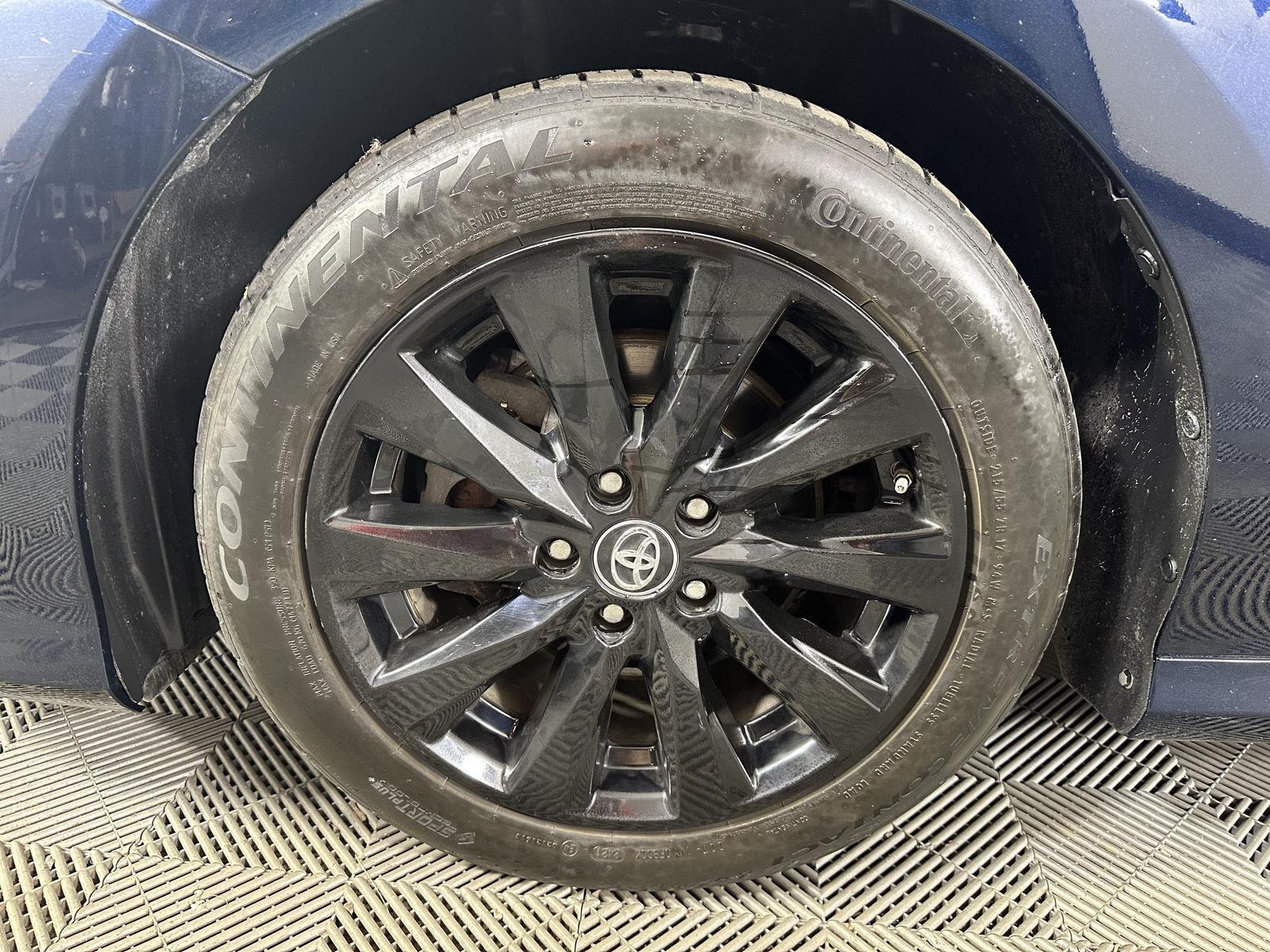 Used 2019 Galactic Aqua Mica Toyota LE image 16