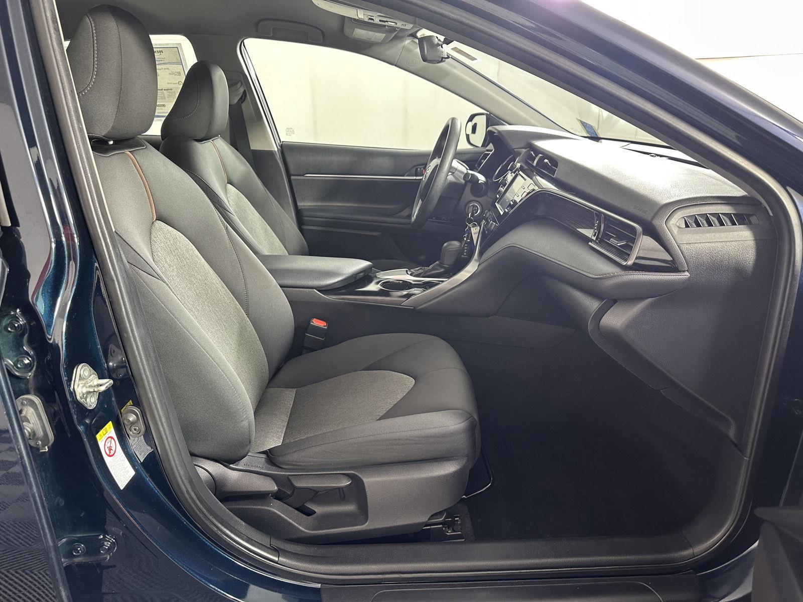 Used 2019 Galactic Aqua Mica Toyota LE image 26