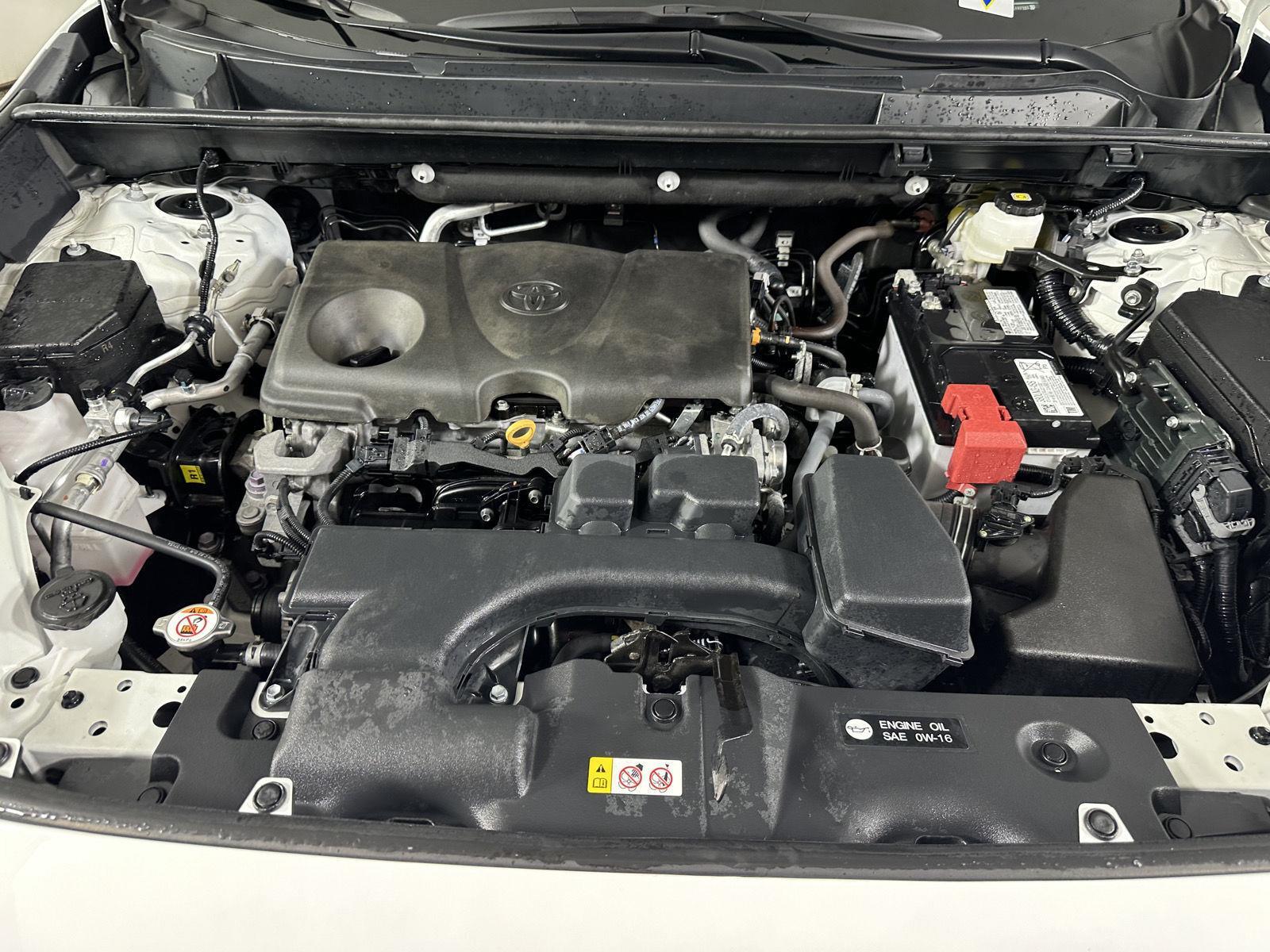 Certified Used 2024 Ice Cap Toyota XLE image 3