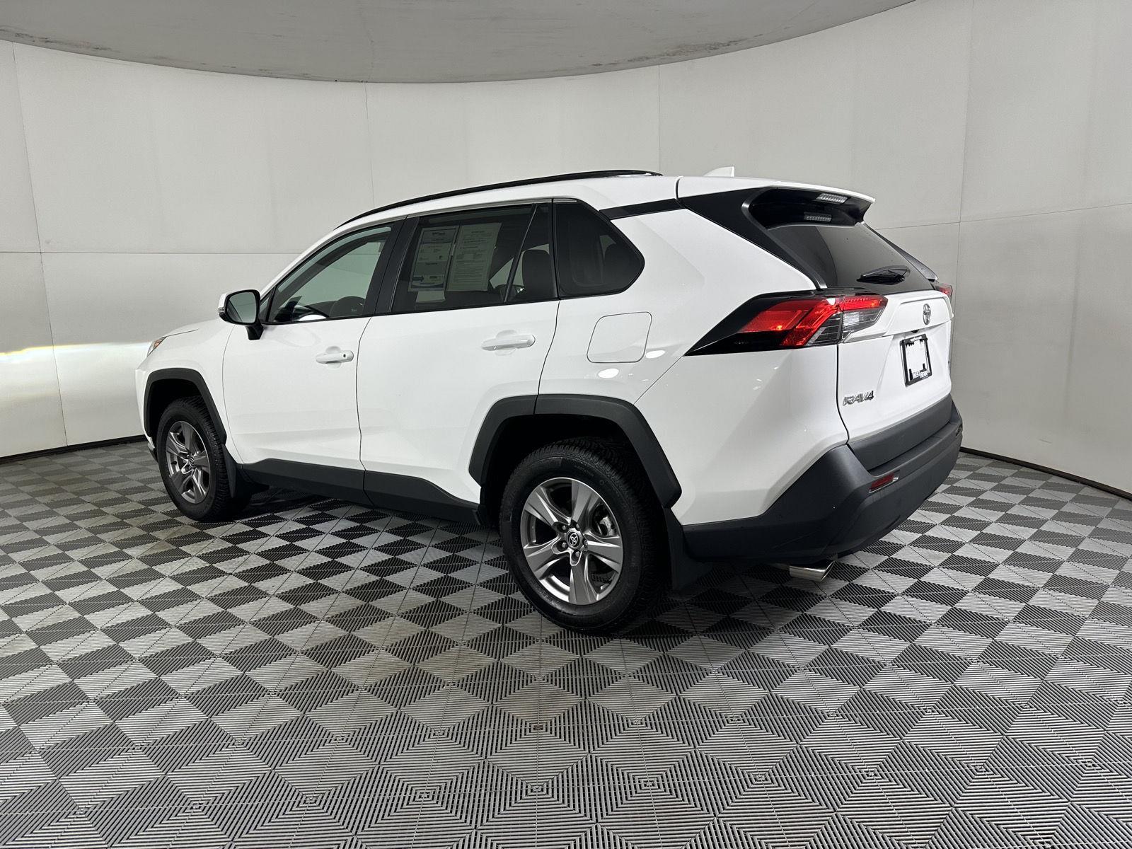 Certified Used 2024 Ice Cap Toyota XLE image 4