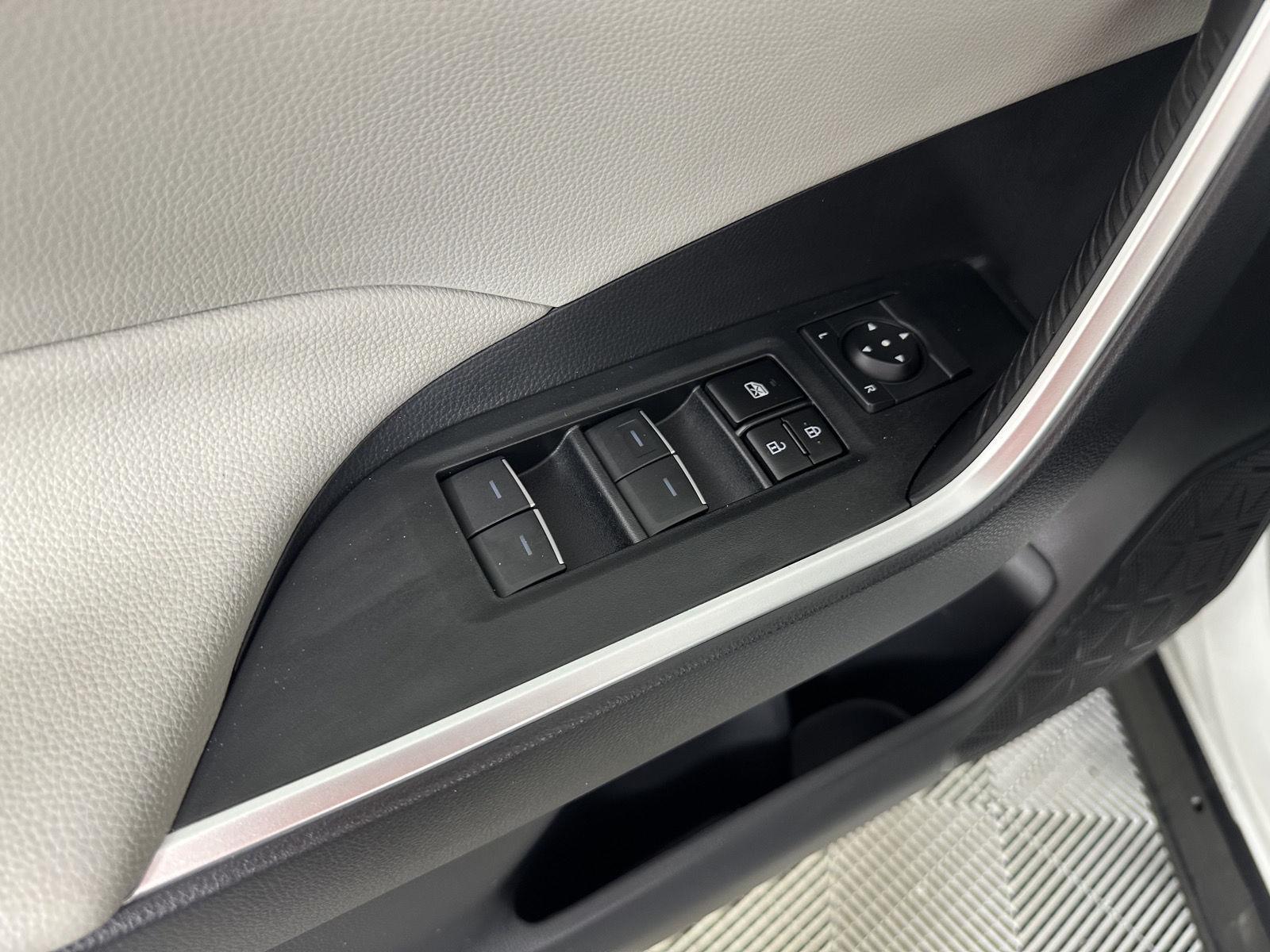 Certified Used 2024 Ice Cap Toyota XLE image 18