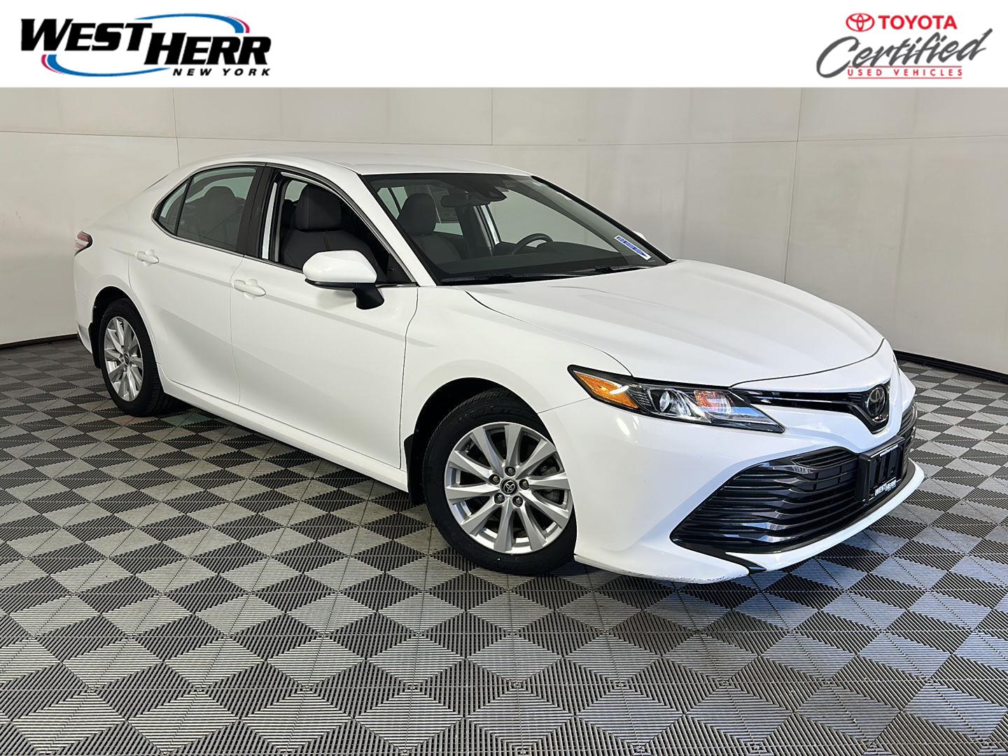 2020 Toyota Camry LE AWD
