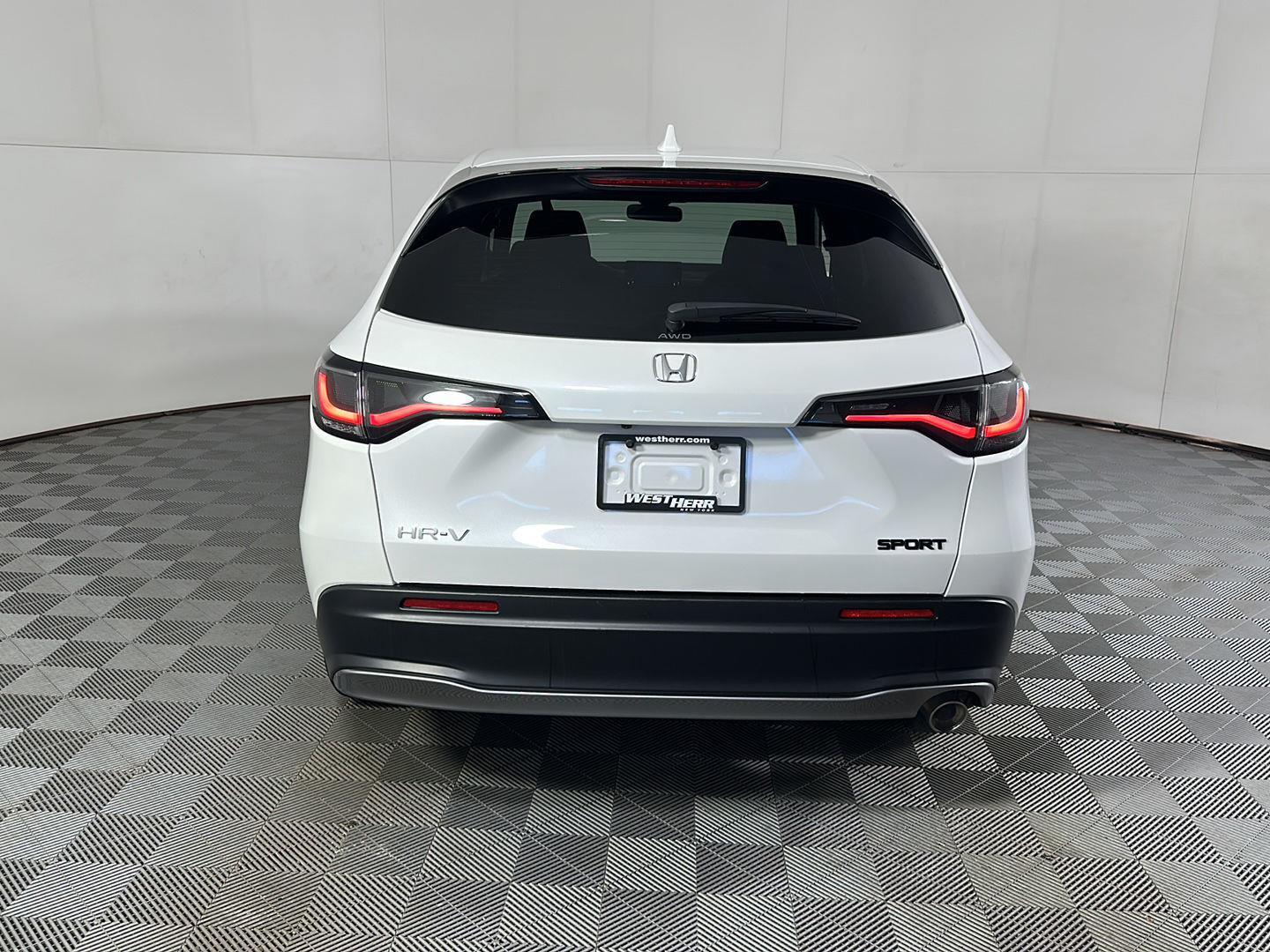 Used 2025 Platinum White Pearl Honda Sport image 16