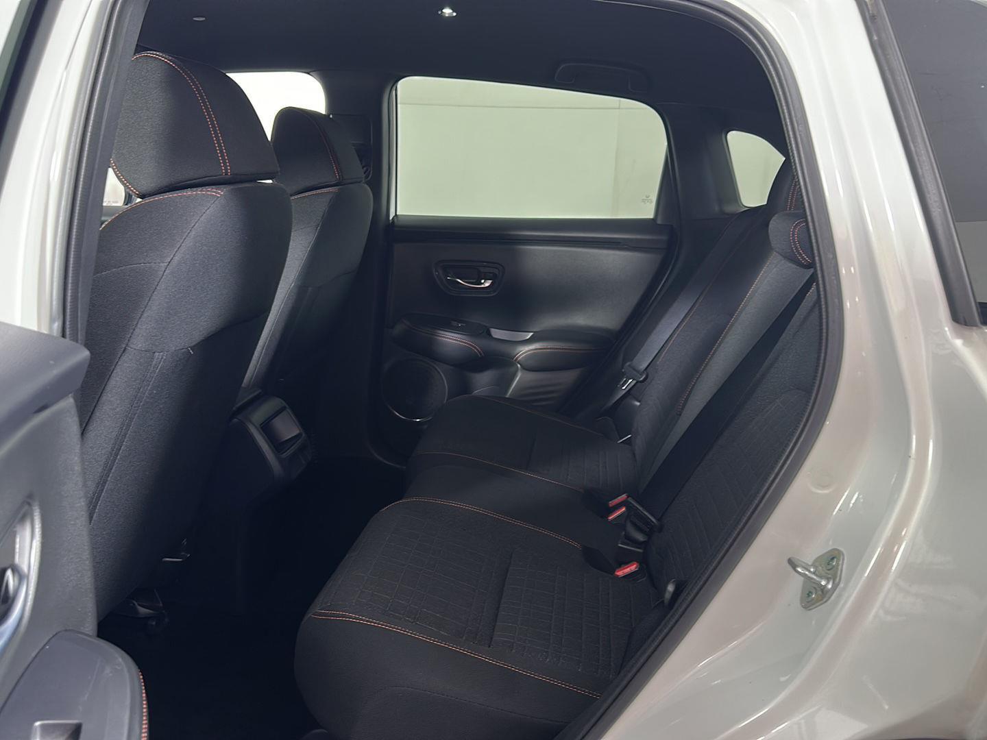 Used 2025 Platinum White Pearl Honda Sport image 21