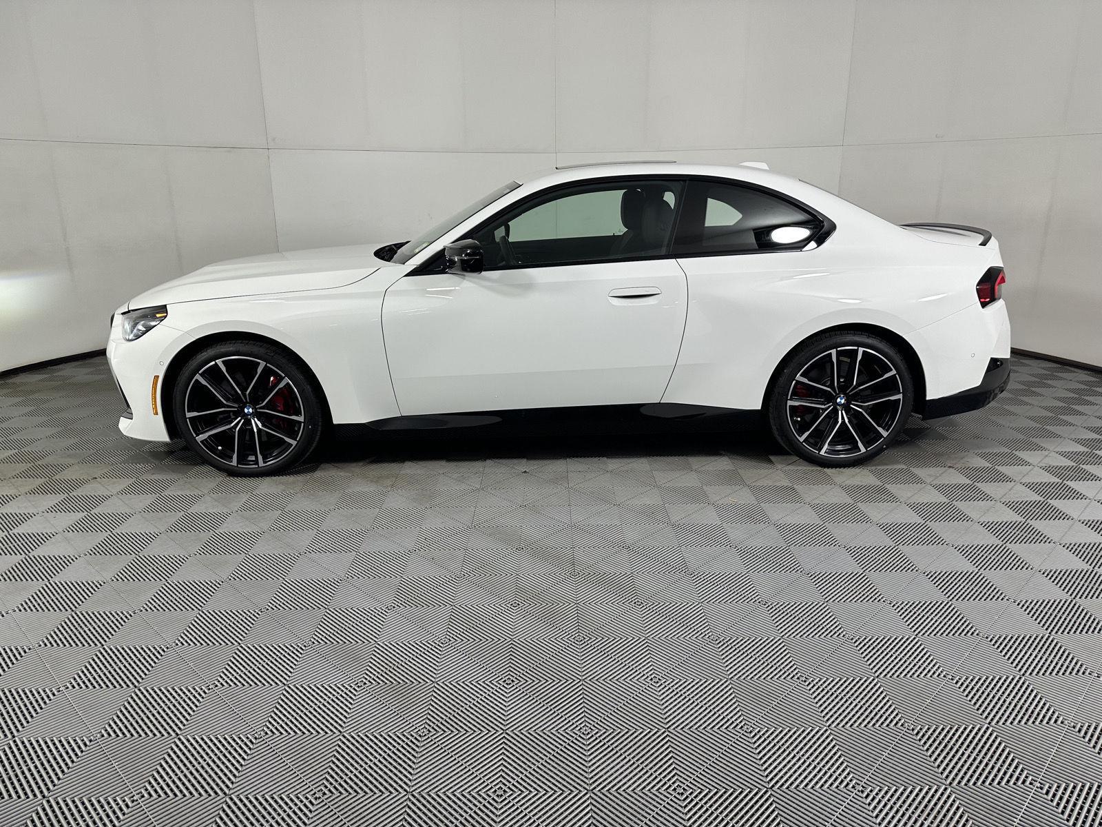 Used 2024 Alpine White BMW M240i xDrive image 17