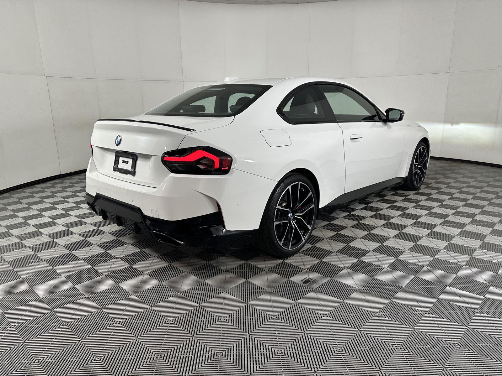 Used 2024 Alpine White BMW M240i xDrive image 20