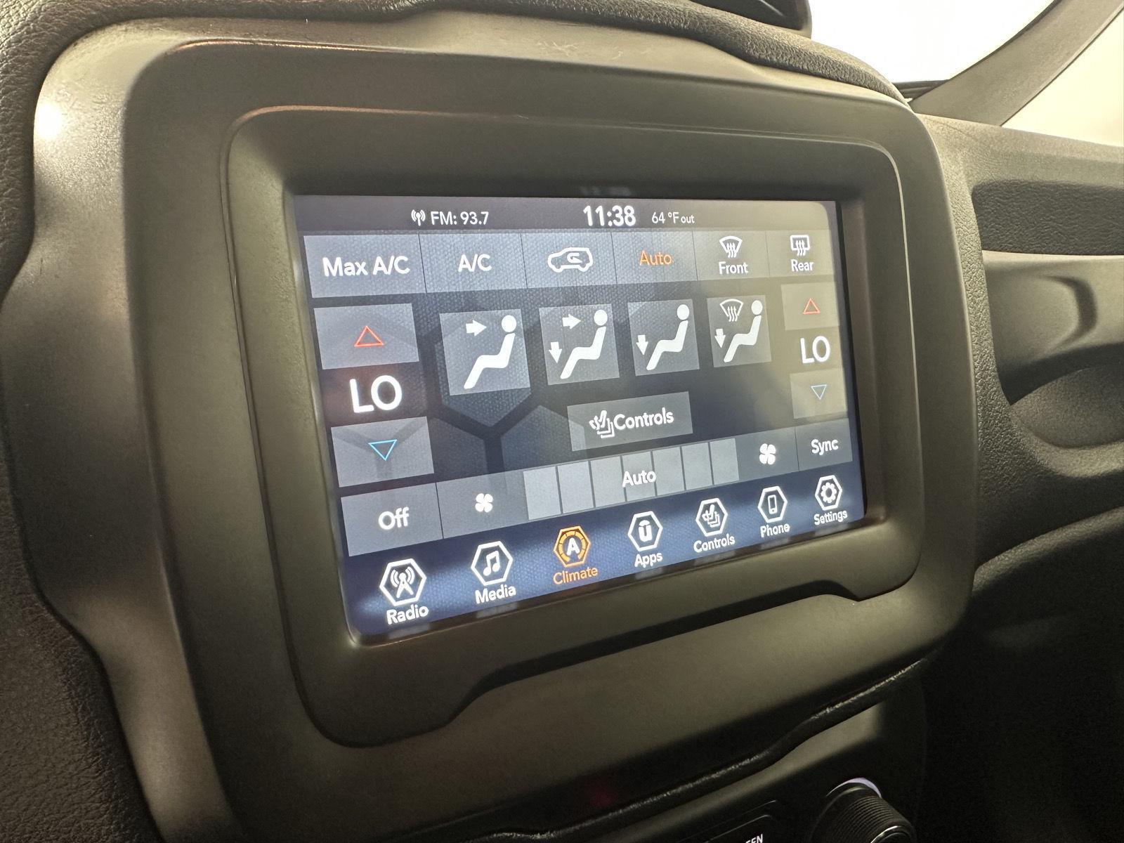 Used 2020 Alpine White Clearcoat Jeep Limited image 5