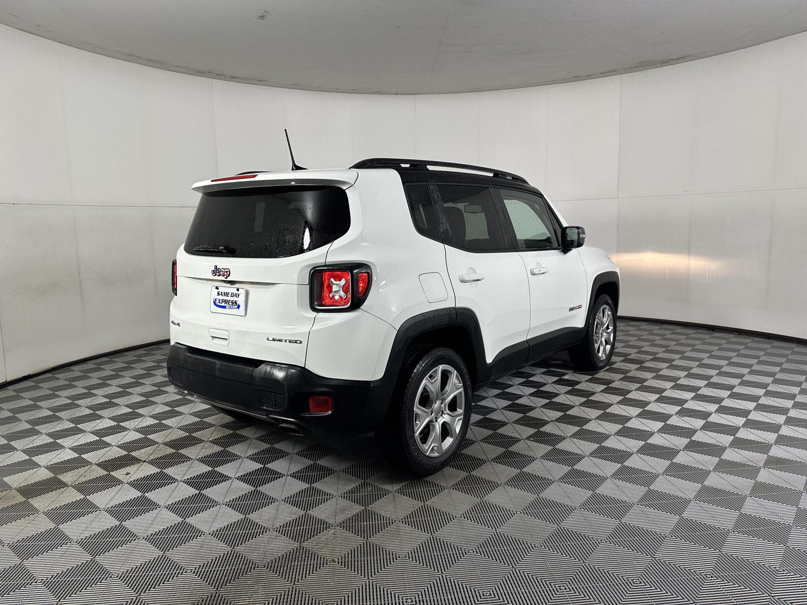 Used 2020 Alpine White Clearcoat Jeep Limited image 22