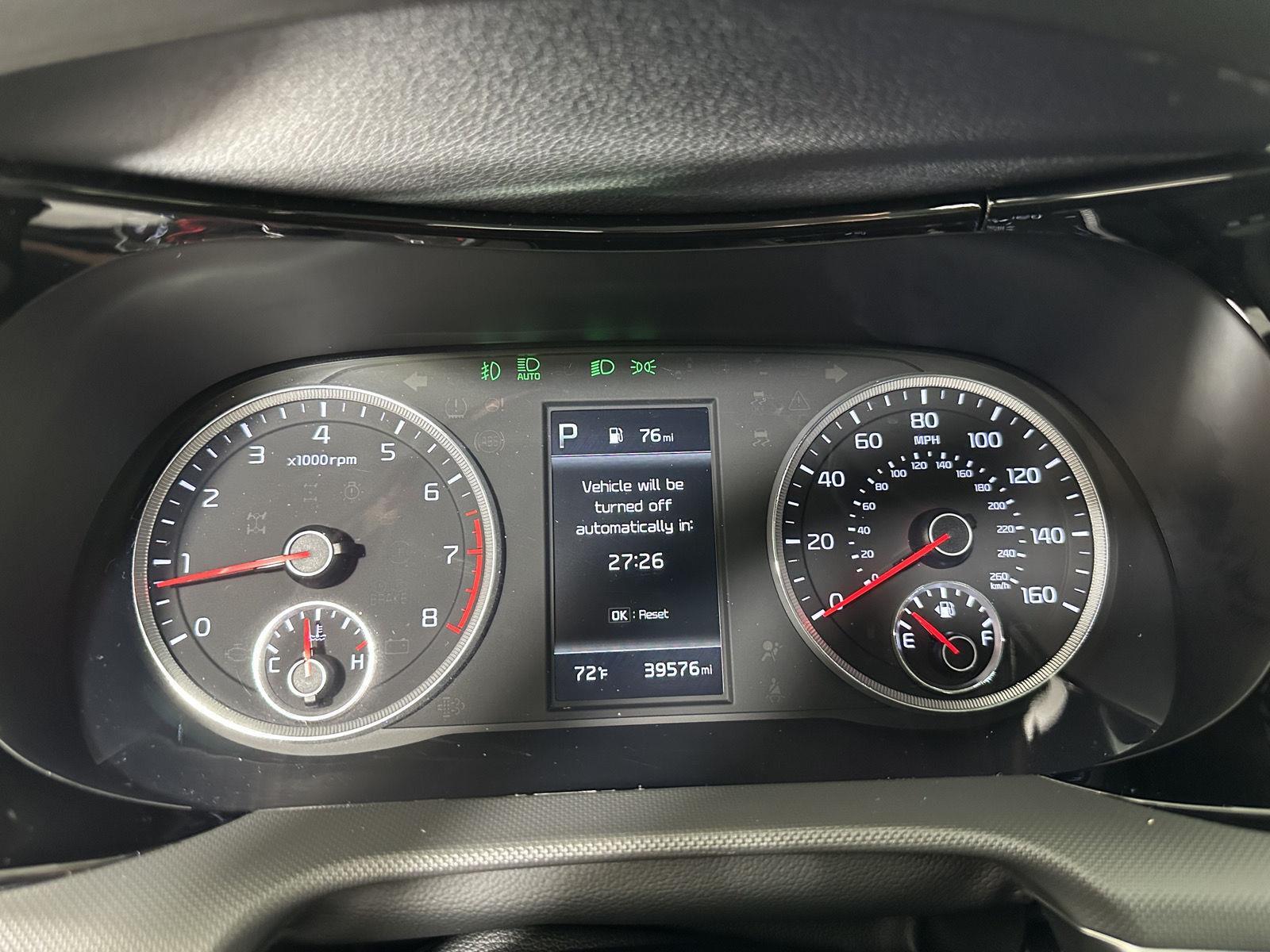Used 2023 Glacial White Pearl Kia GT-Line image 4