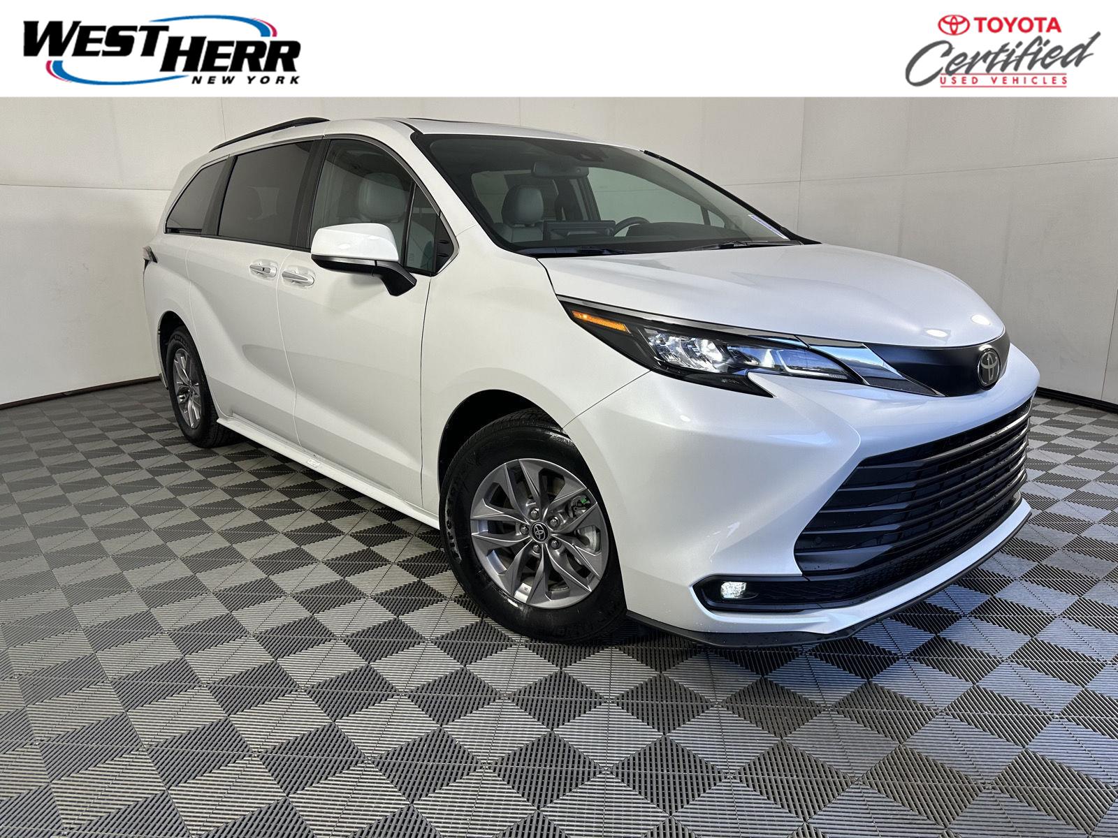  2026 Toyota Sienna XLE 7-Passenger FWD   