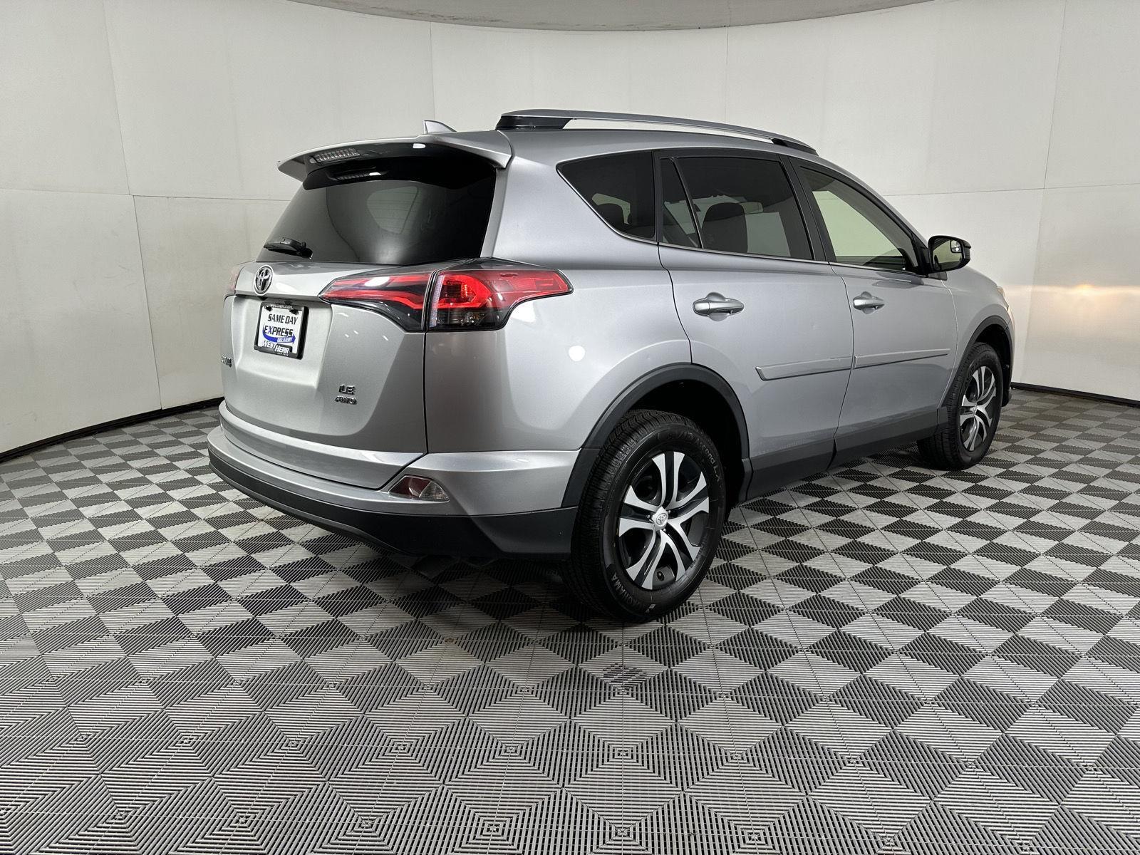 Used 2018 Silver Sky Metallic Toyota LE image 14