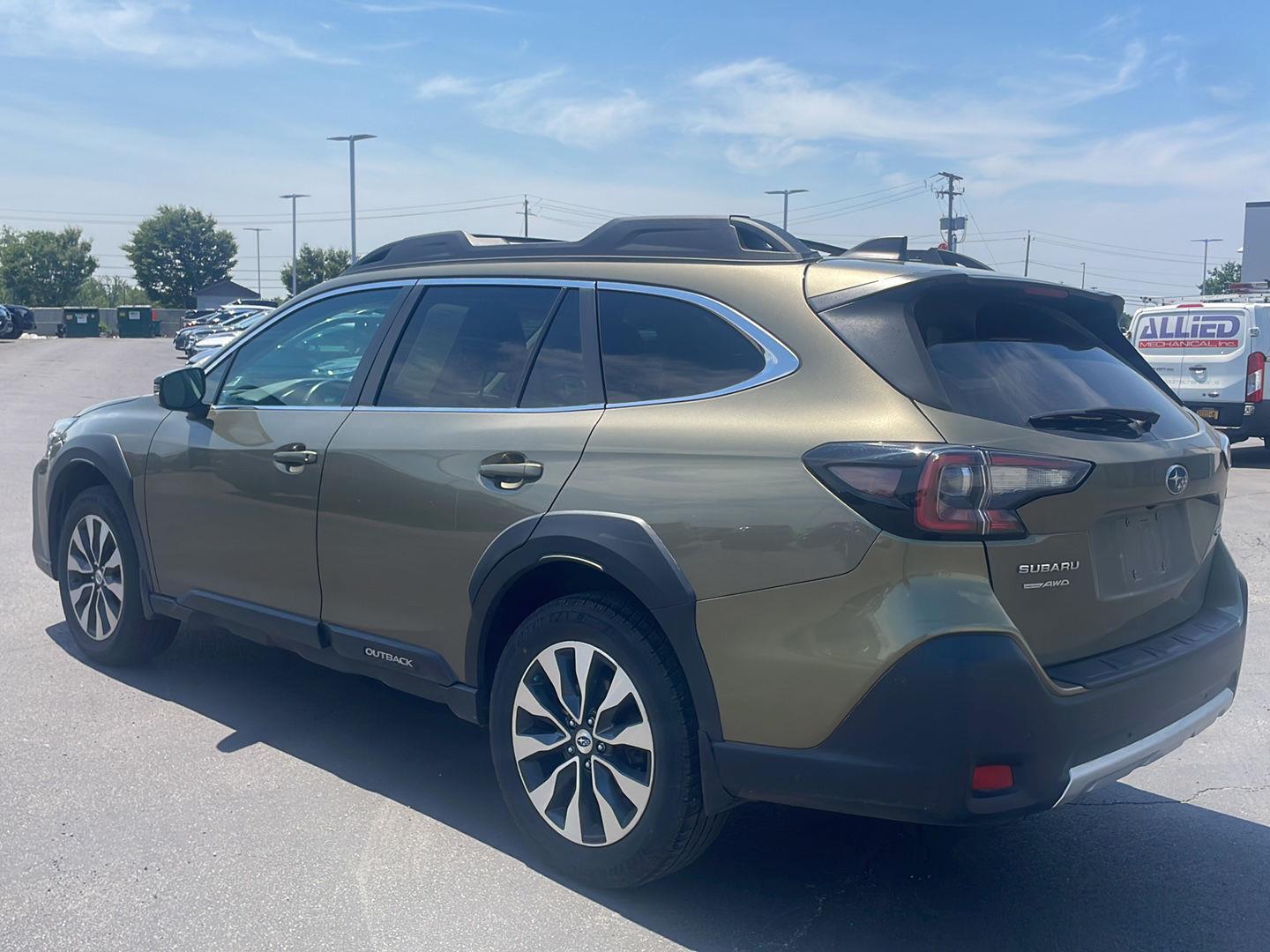 Used 2023 Autumn Green Metallic Subaru Limited image 12