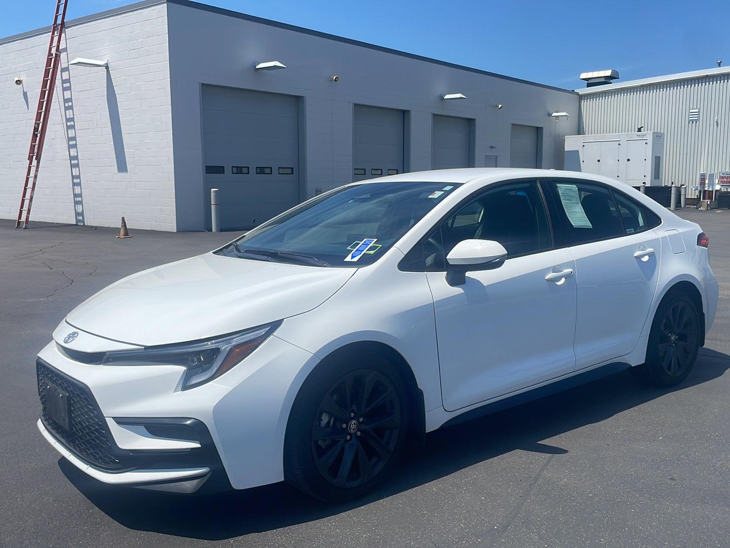 Certified Used 2026 Ice Cap Toyota SE image 5