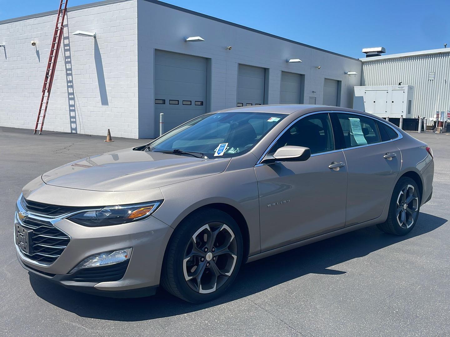 Used 2022 Mineral Gray Metallic Chevrolet LT image 6
