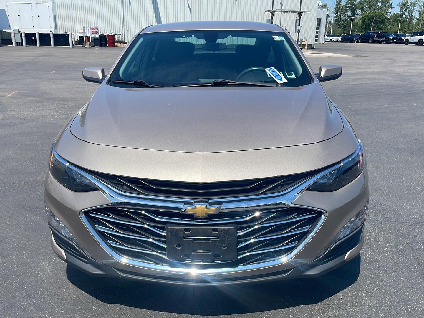 Used 2022 Mineral Gray Metallic Chevrolet LT image 7