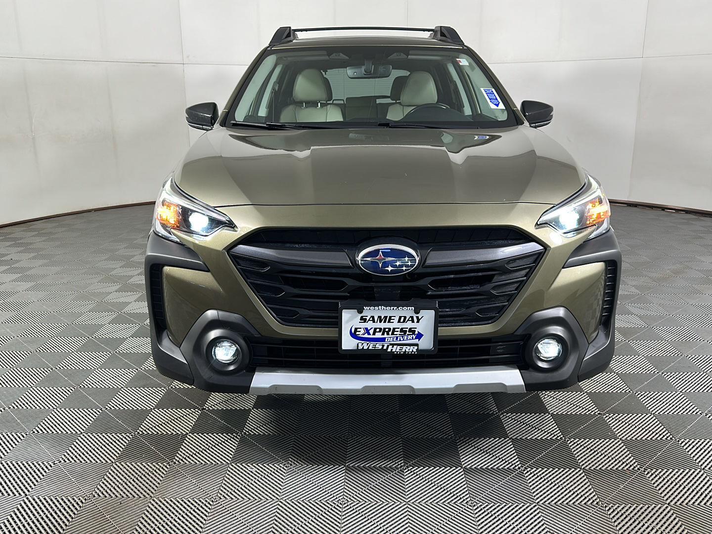 Used 2023 Autumn Green Metallic Subaru Limited image 14