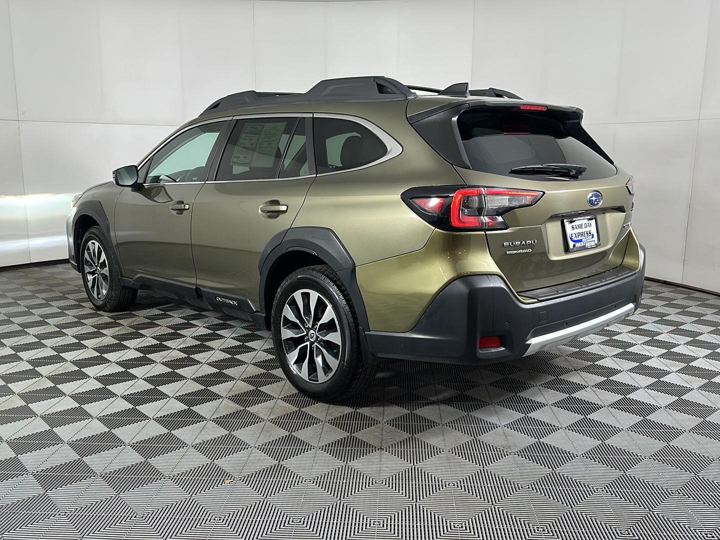 Used 2023 Autumn Green Metallic Subaru Limited image 18