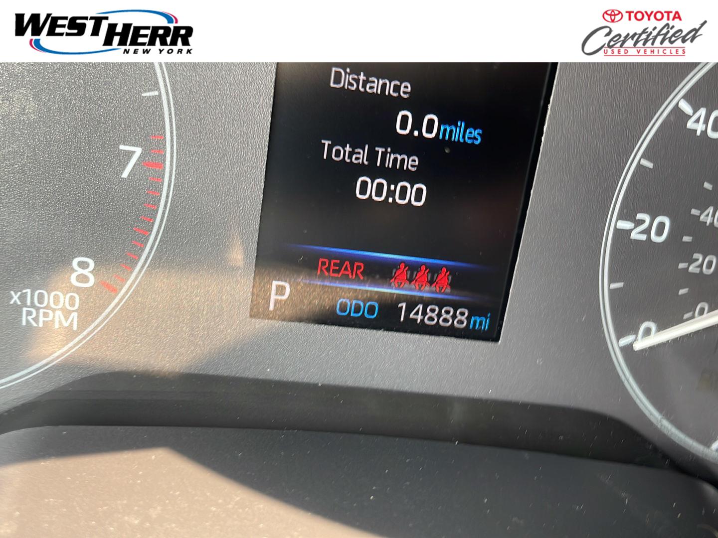  2024 Toyota Corolla LE FWD   