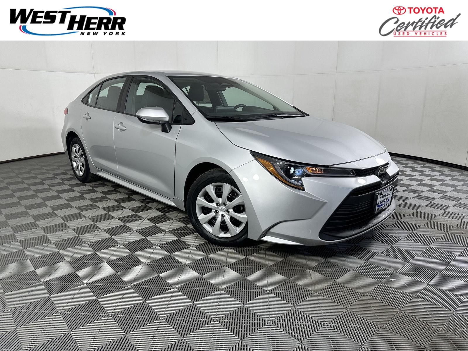  2024 Toyota Corolla LE FWD   