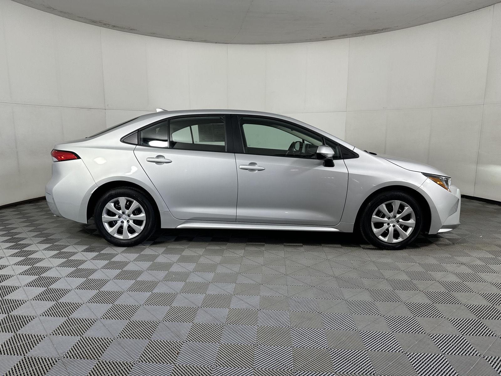 Certified Used 2024 Classic Silver Metallic Toyota  image 22