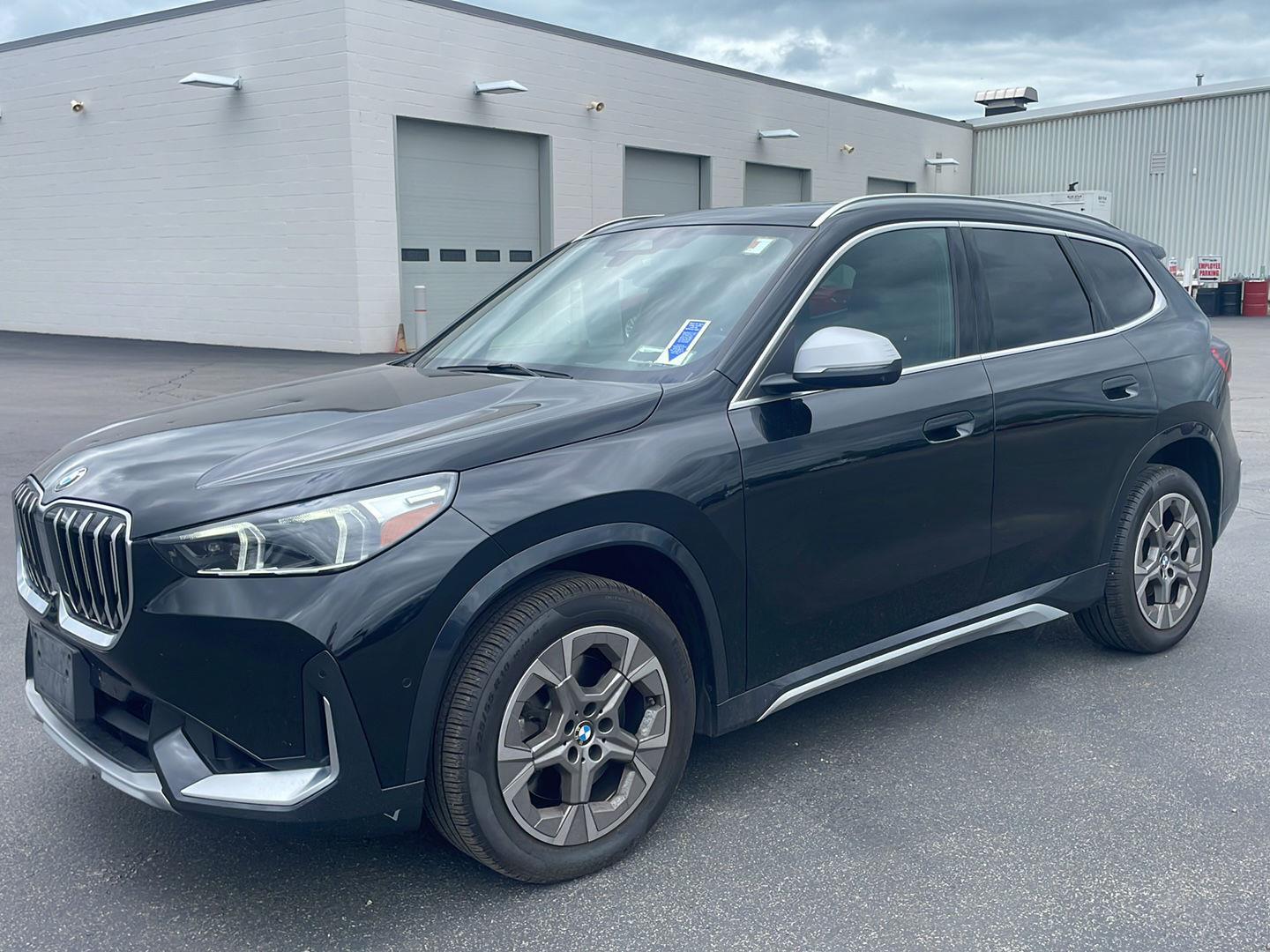 Used 2023 Black Sapphire Metallic BMW xDrive28i image 8