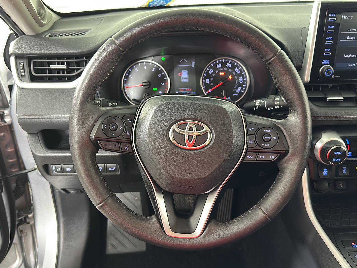 Certified Used 2021 Silver Sky Metallic Toyota XLE Premium image 16