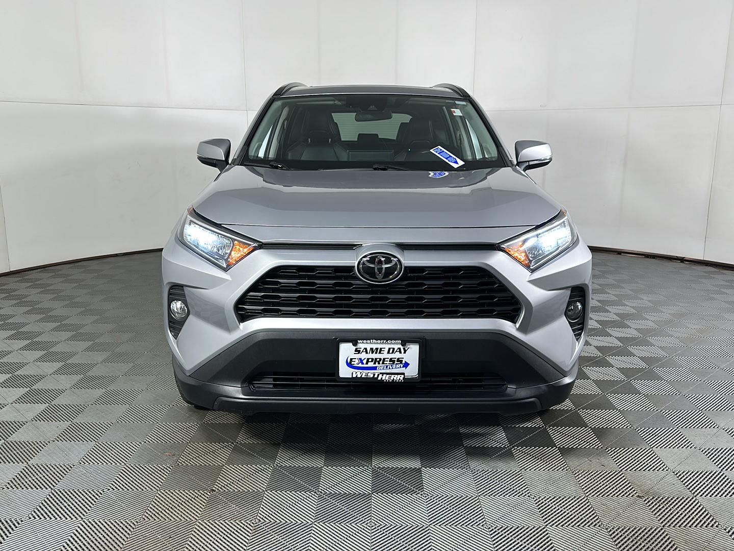Certified Used 2021 Silver Sky Metallic Toyota XLE Premium image 24