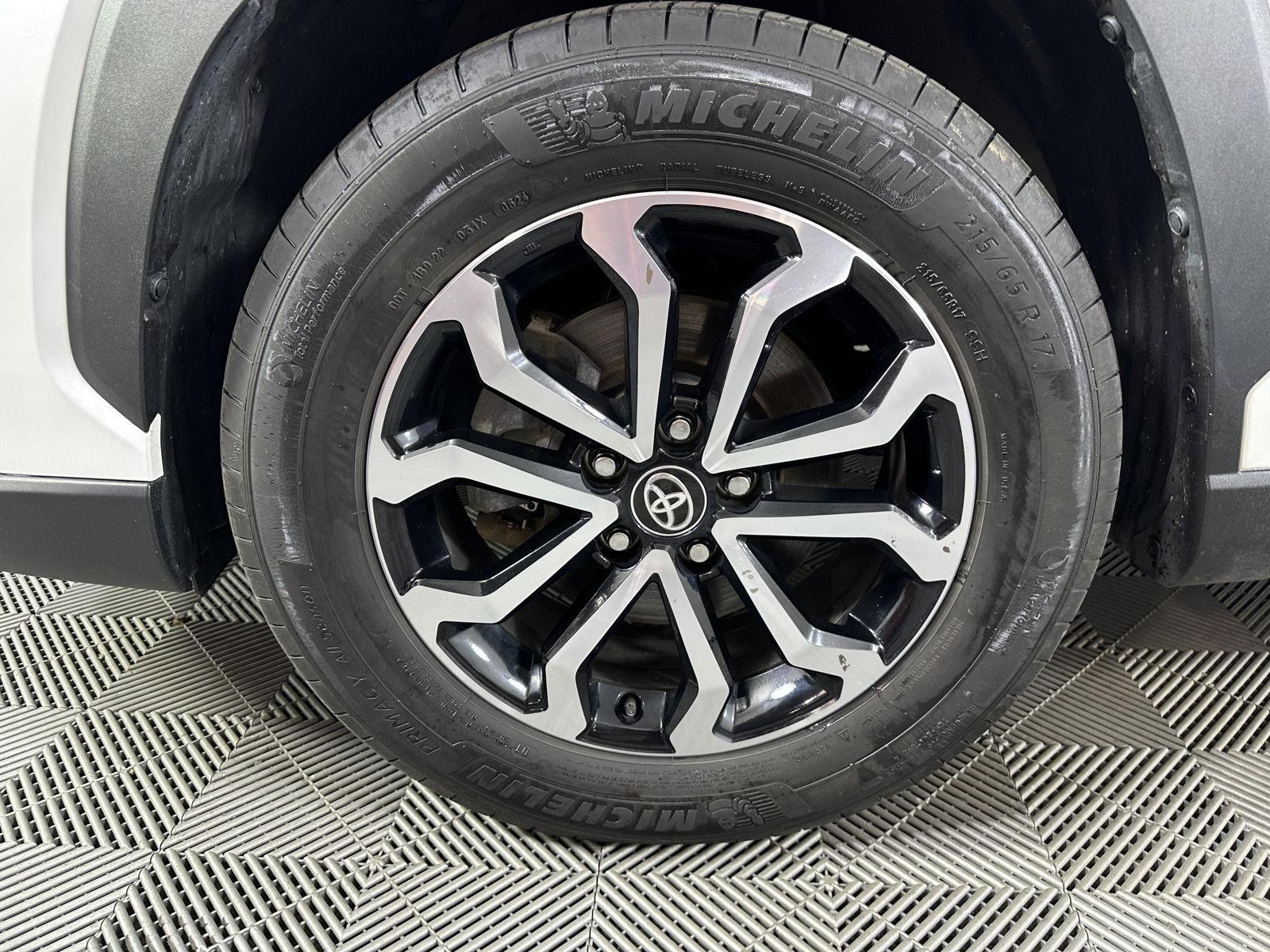 Certified Used 2024 Wind Chill Pearl Toyota Hybrid SE image 15