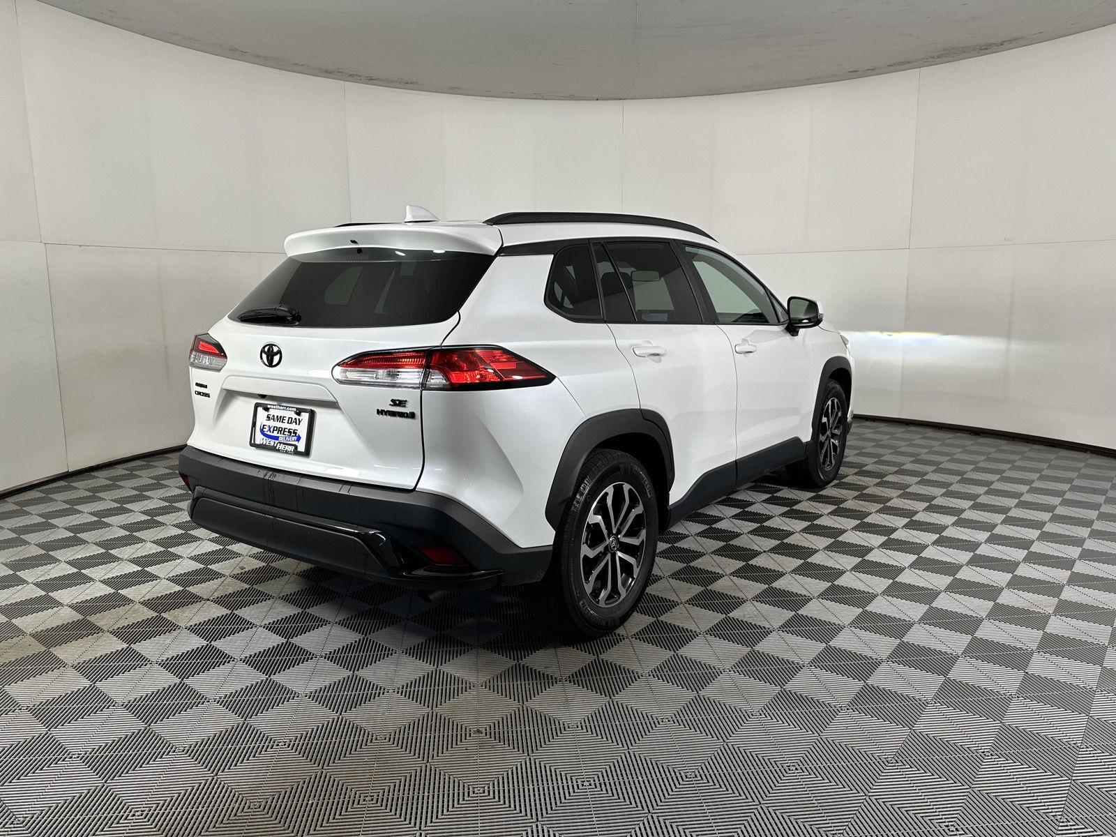 Certified Used 2024 Wind Chill Pearl Toyota Hybrid SE image 20