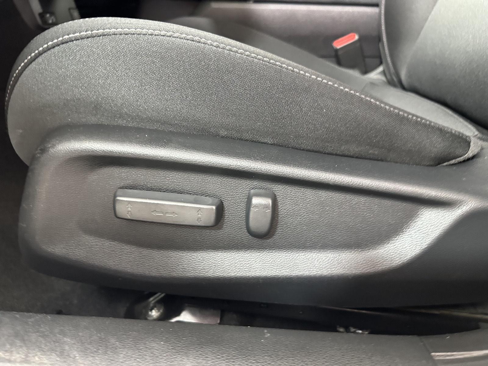 Used 2021 Platinum White Pearl Honda EX image 16