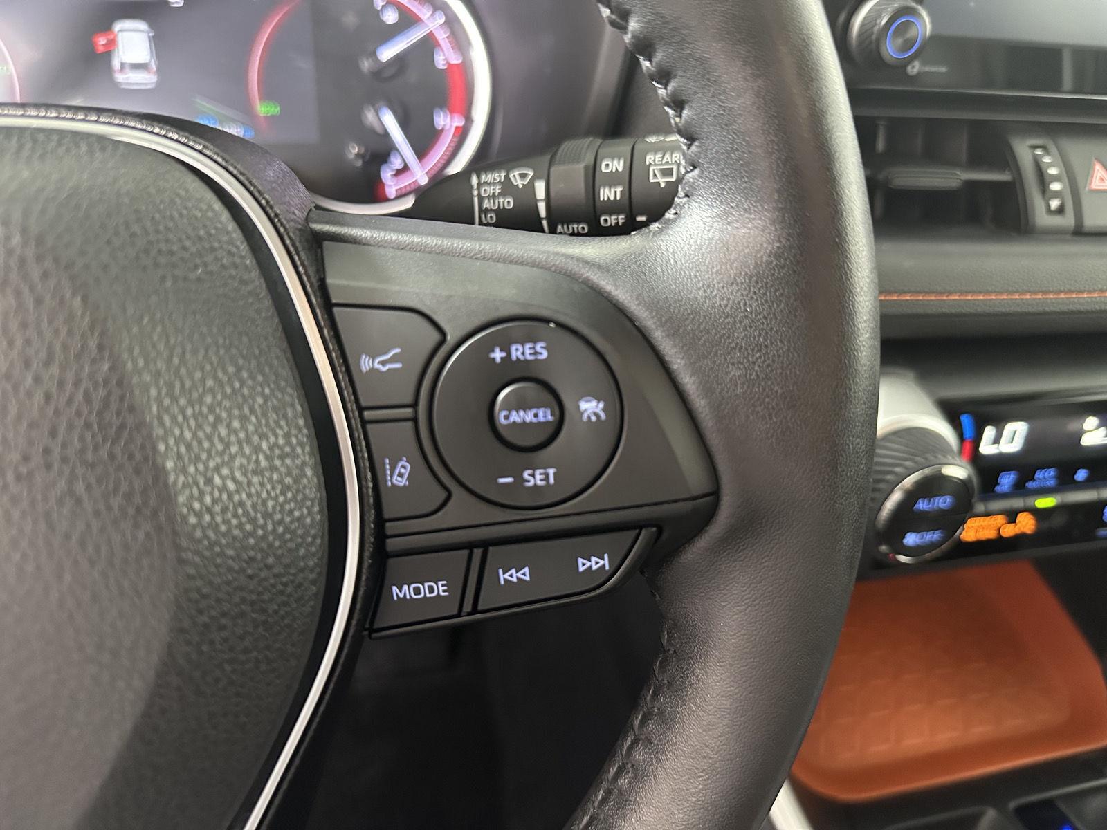 Used 2019 Midnight Black Metallic Toyota Adventure image 7