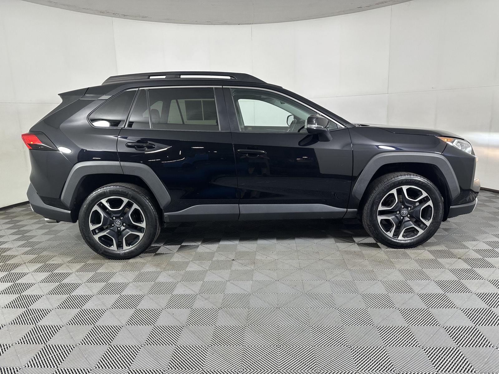 Used 2019 Midnight Black Metallic Toyota Adventure image 14