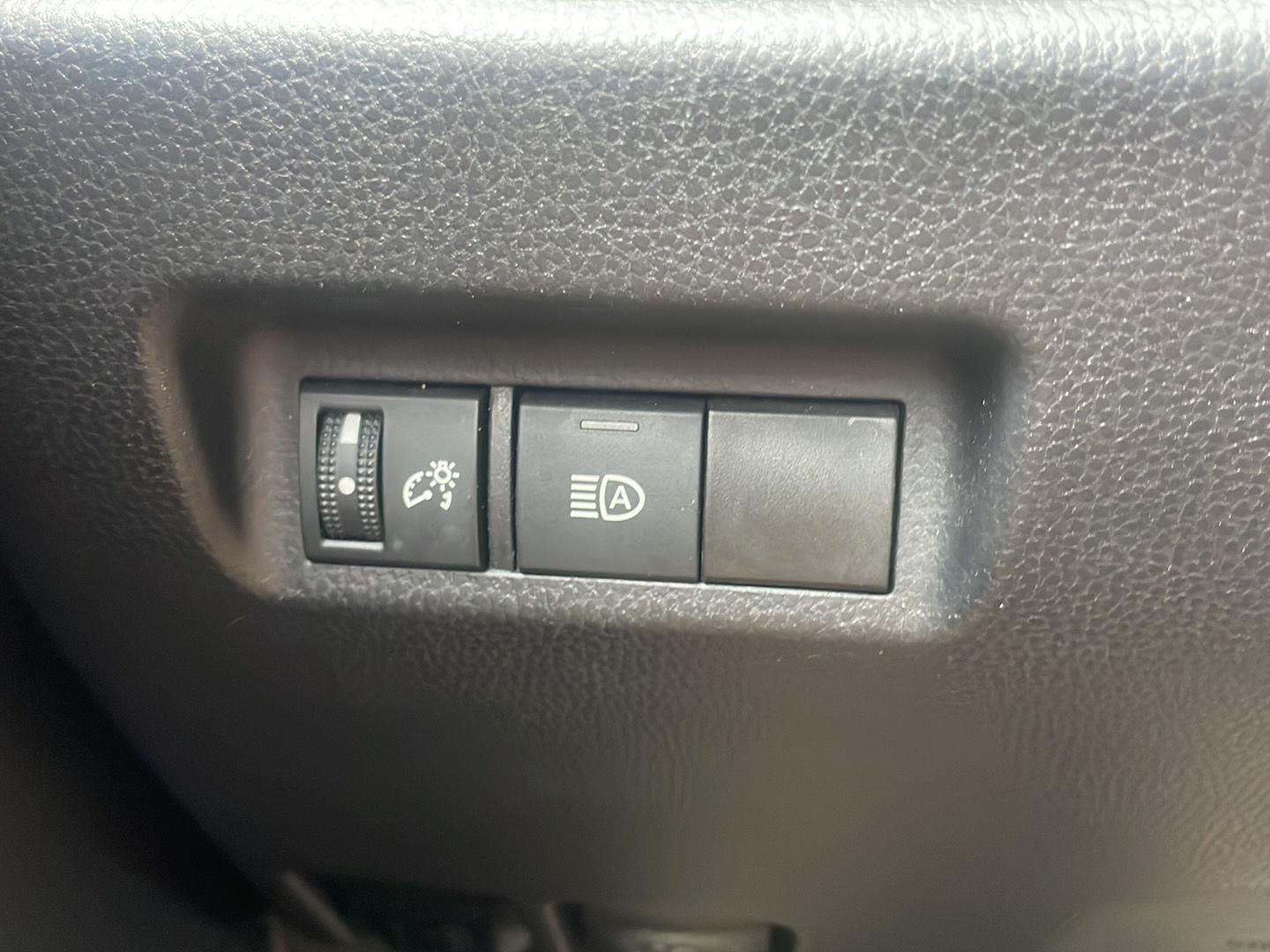 Used 2021 Midnight Black Metallic Toyota LE image 7
