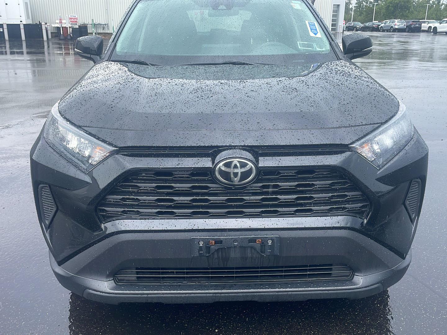 Used 2021 Midnight Black Metallic Toyota LE image 10