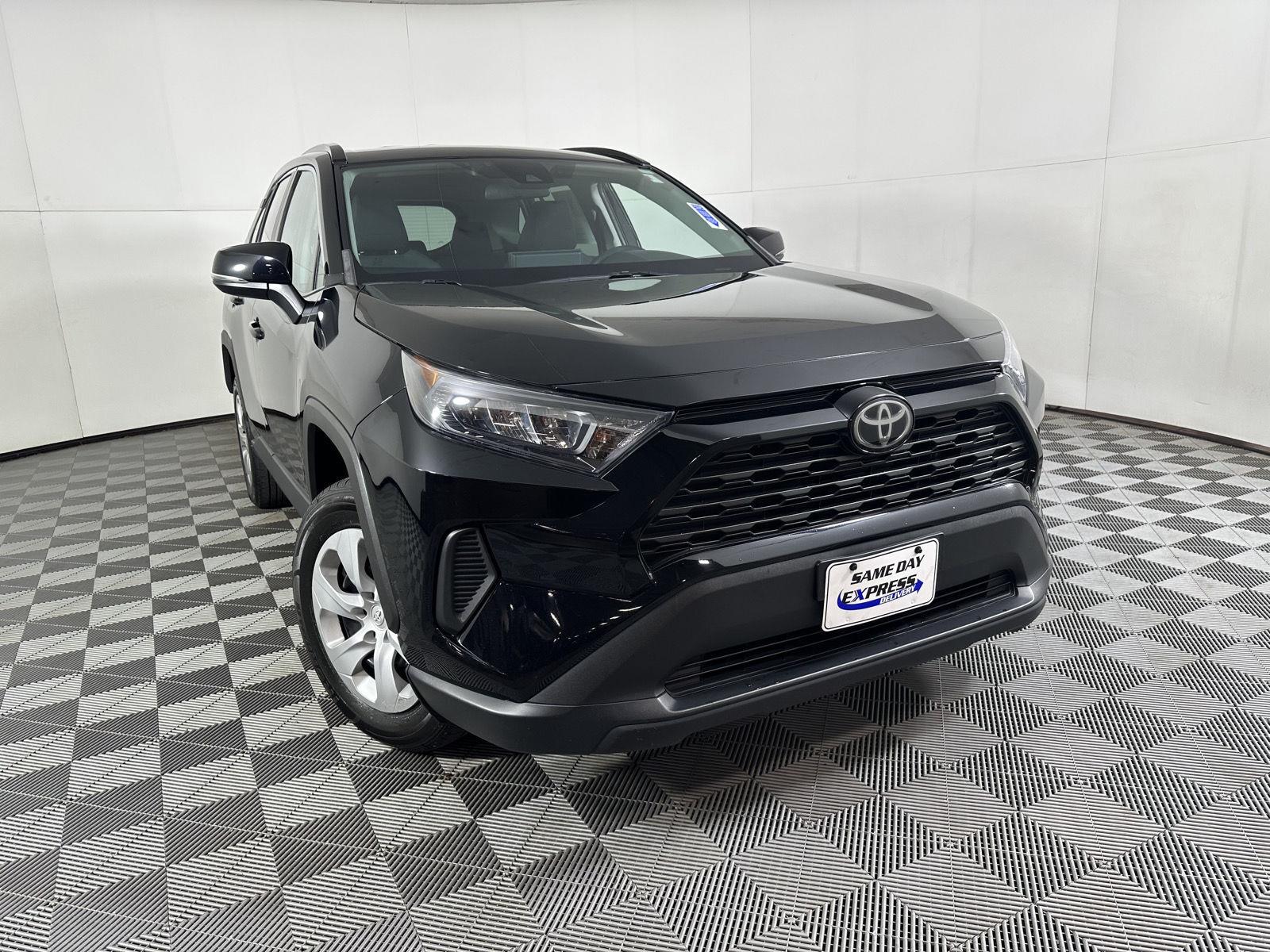 Used 2021 Midnight Black Metallic Toyota LE image 25