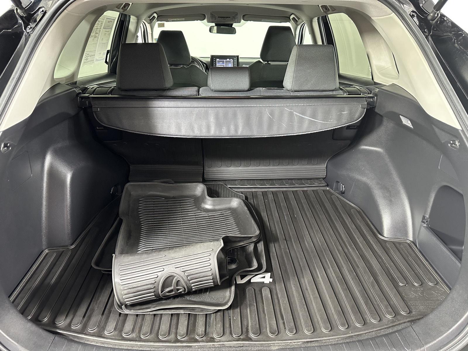 Used 2021 Midnight Black Metallic Toyota LE image 32