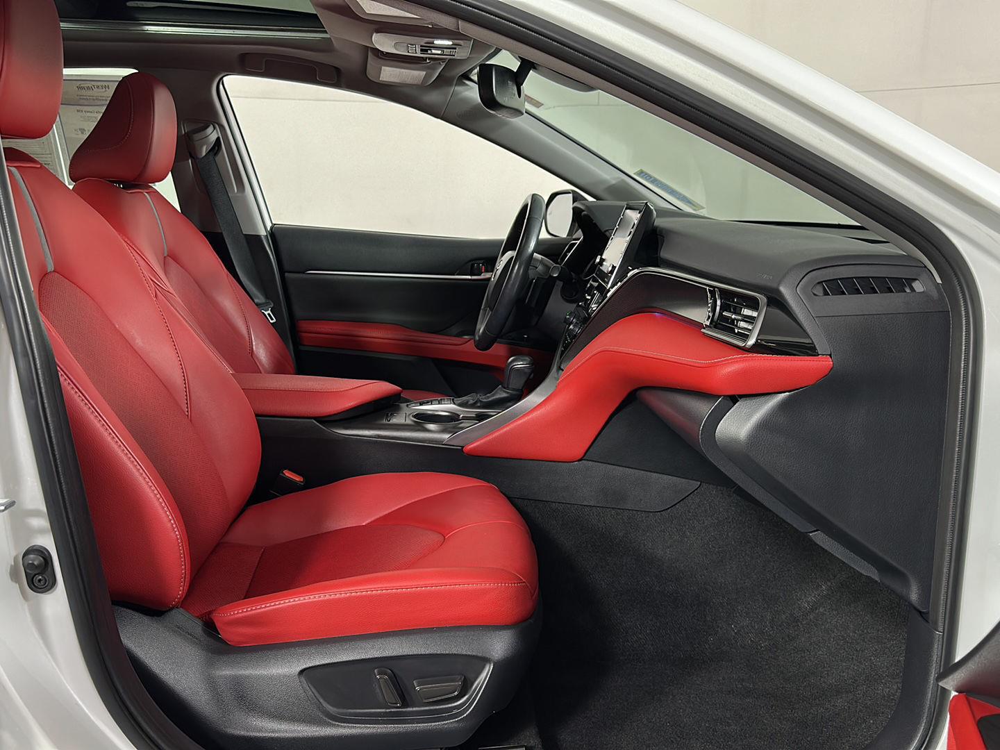 Certified Used 2023 Wind Chill Pearl Toyota XSE image 3