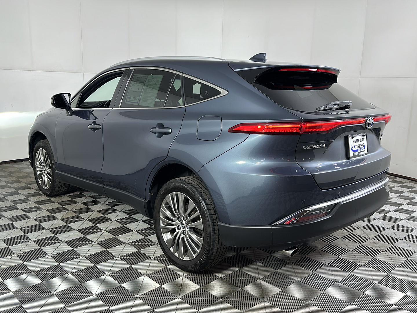 Certified Used 2022 Coastal Gray Metallic Toyota XLE image 7