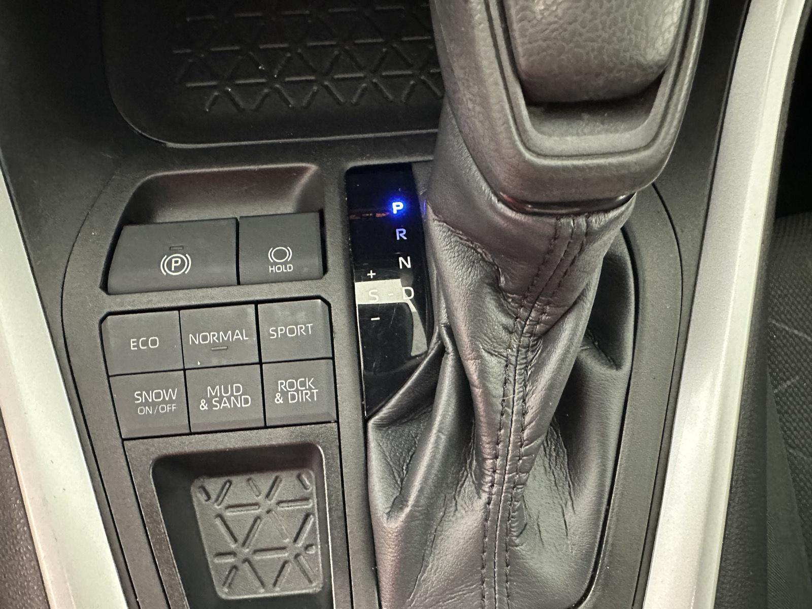 Certified Used 2022 White Toyota XLE image 3