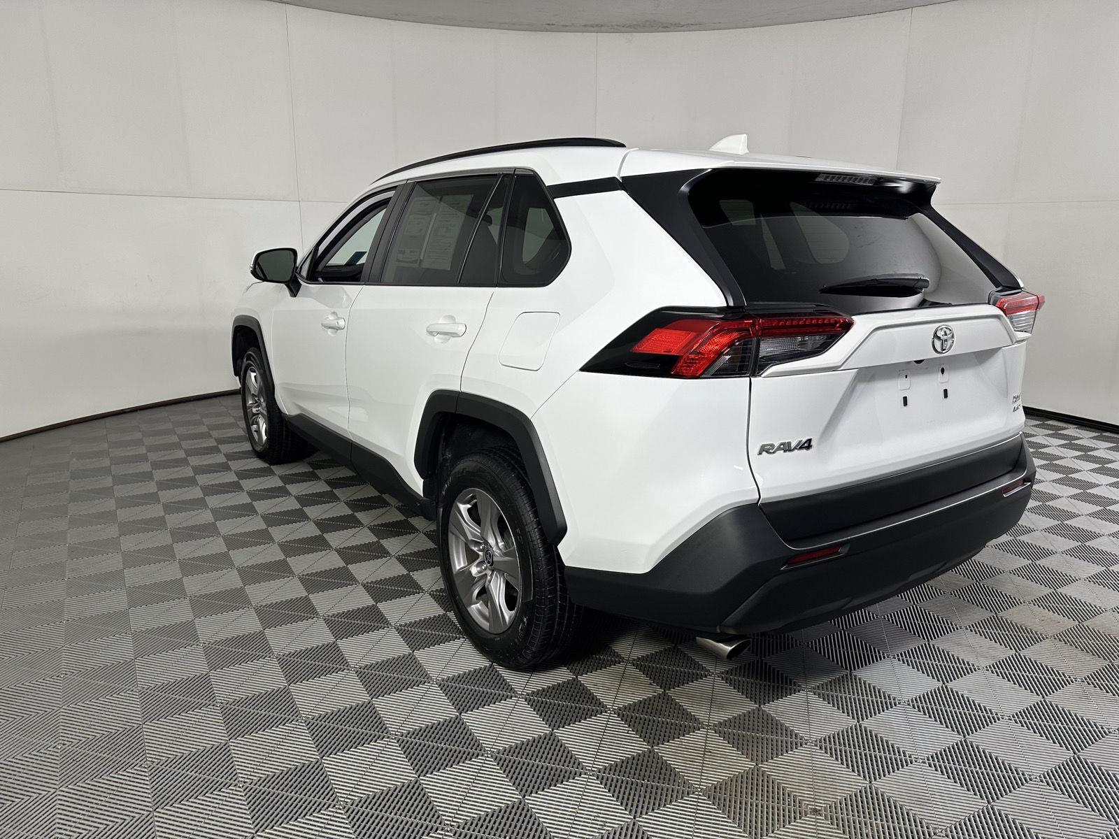 Certified Used 2022 White Toyota XLE image 16