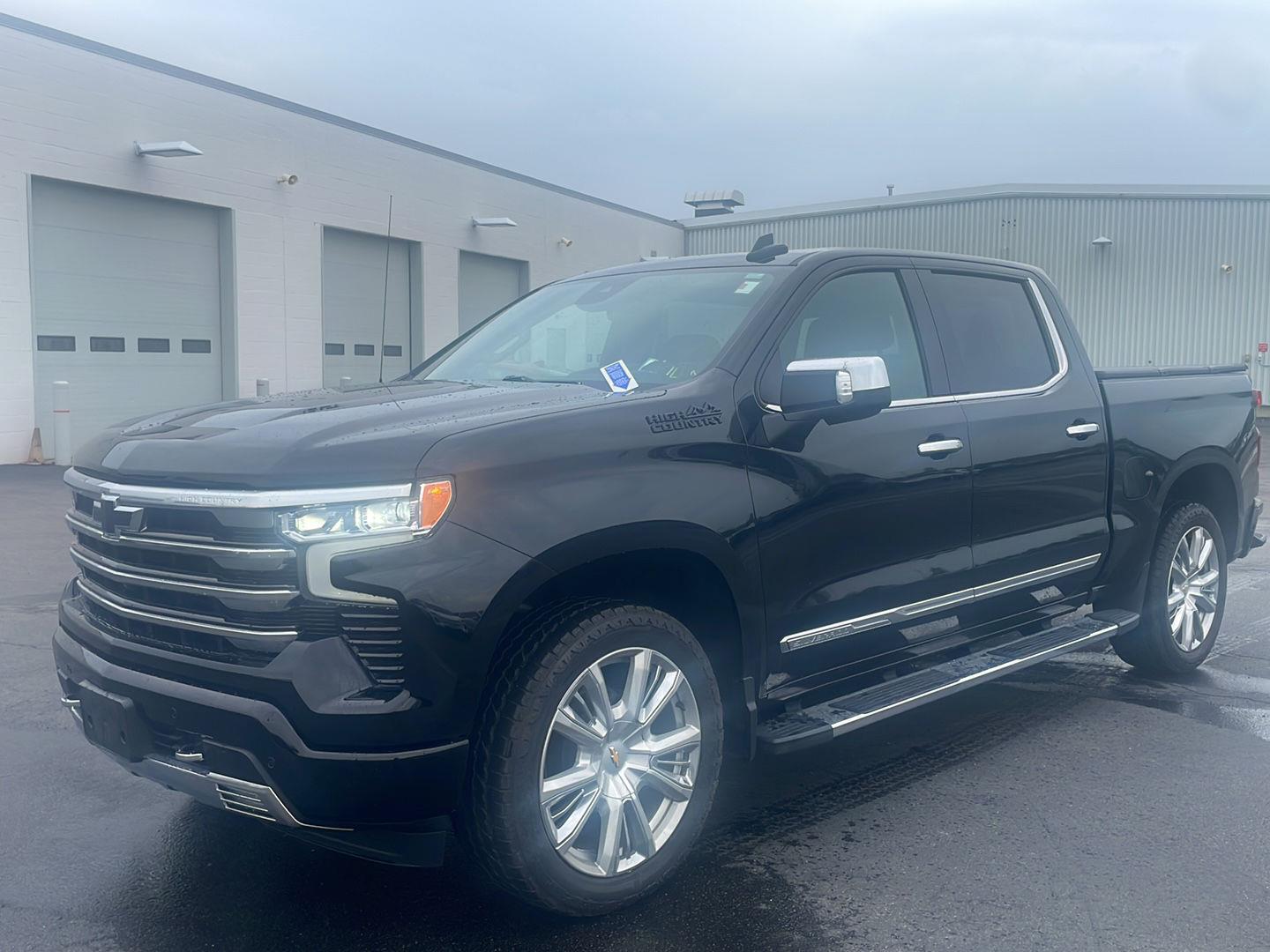 Used 2023 Black Chevrolet High Country image 7